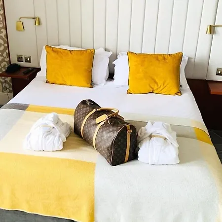 Hotel The Address 4*