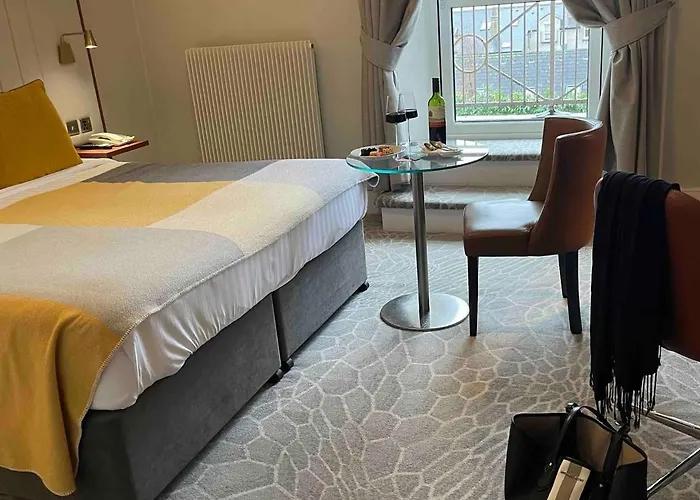 Hotel The Address 4*