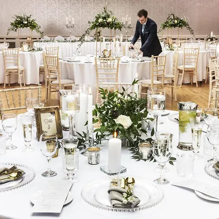 The Address كورك